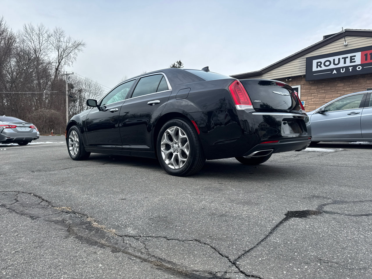 Used 2016 Chrysler 300 C Platinum w/ Safetytec Plus Group image 12