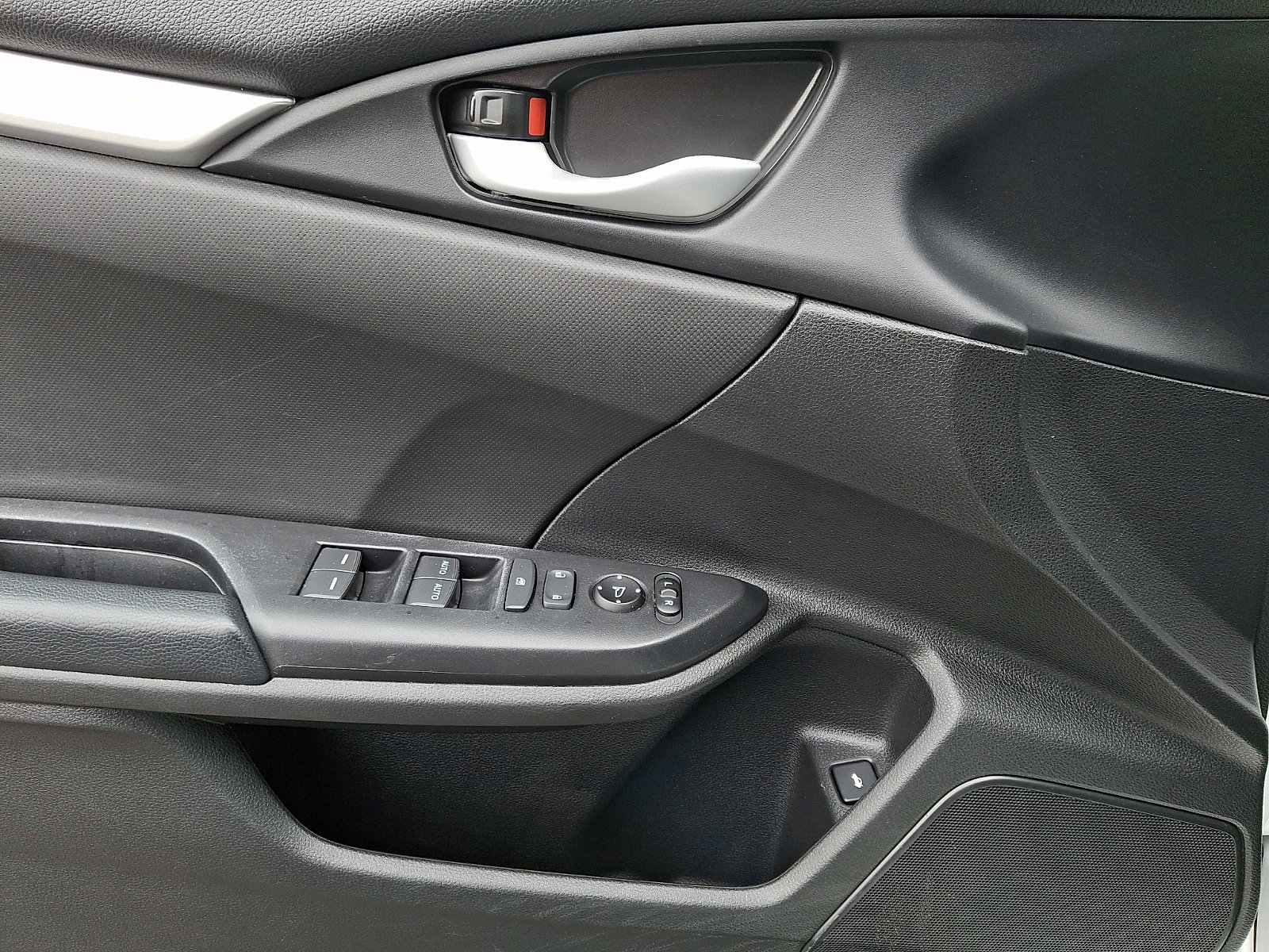 Used 2020 Honda Civic Sport image 12