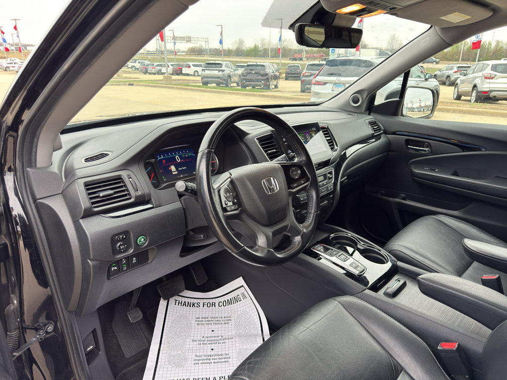 Used 2021 Honda Pilot Touring image 9