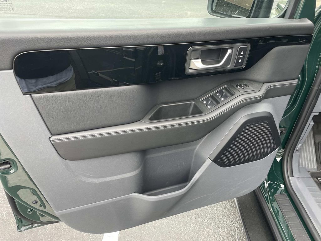 Used 2024 INEOS Grenadier Fieldmaster Edition image 14