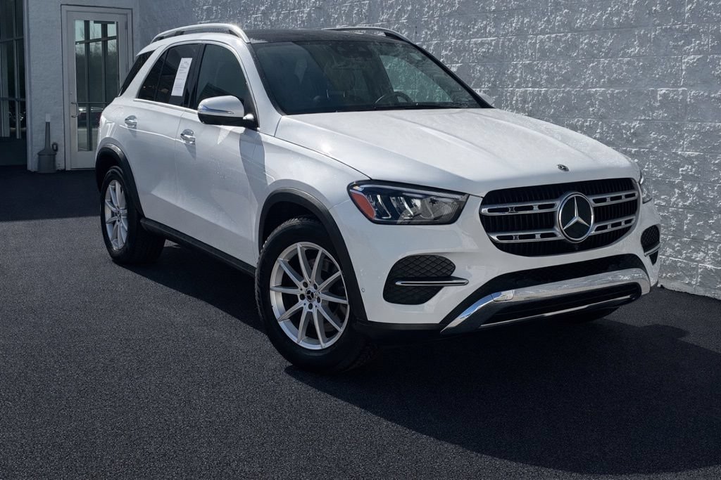Used 2025 Mercedes-Benz GLE 350 4MATIC image 2