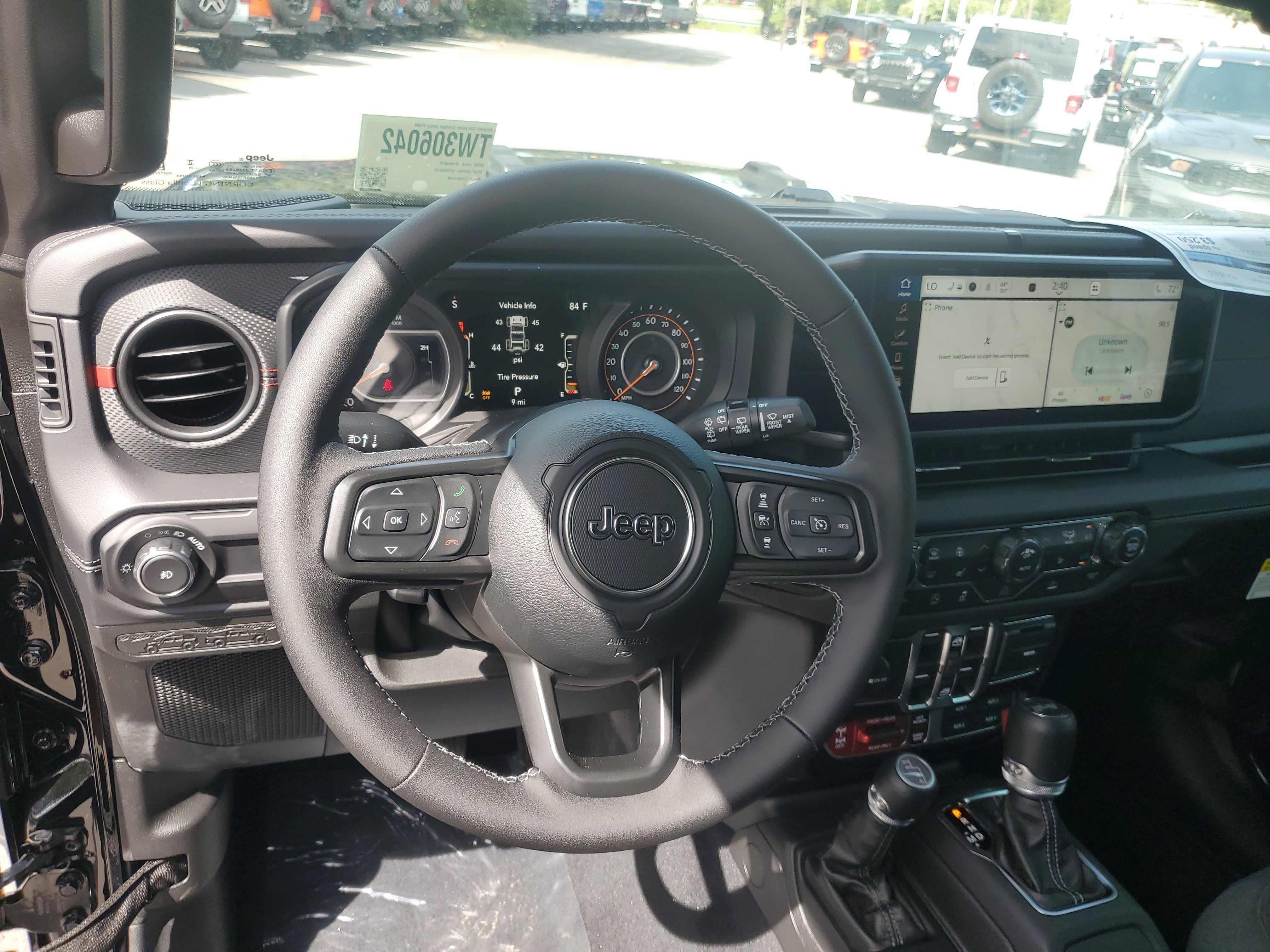 New 2026 Jeep Wrangler Unlimited Rubicon AWD/4WD image 11