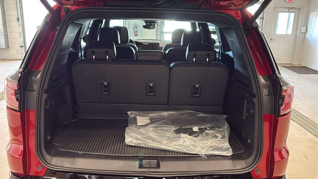 New 2026 GMC Acadia Denali Ultimate w/ LPO, Floor Liner Package AWD/4WD image 20