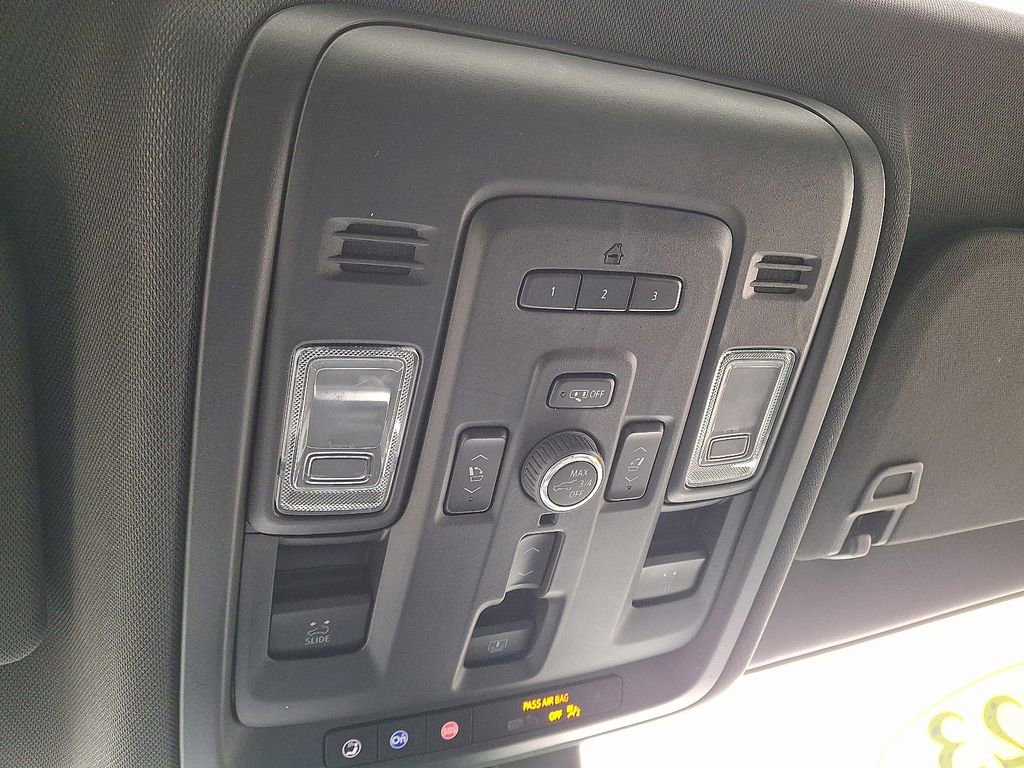 Used 2023 Chevrolet Tahoe Z71 w/ Z71 Off-Road Package image 27