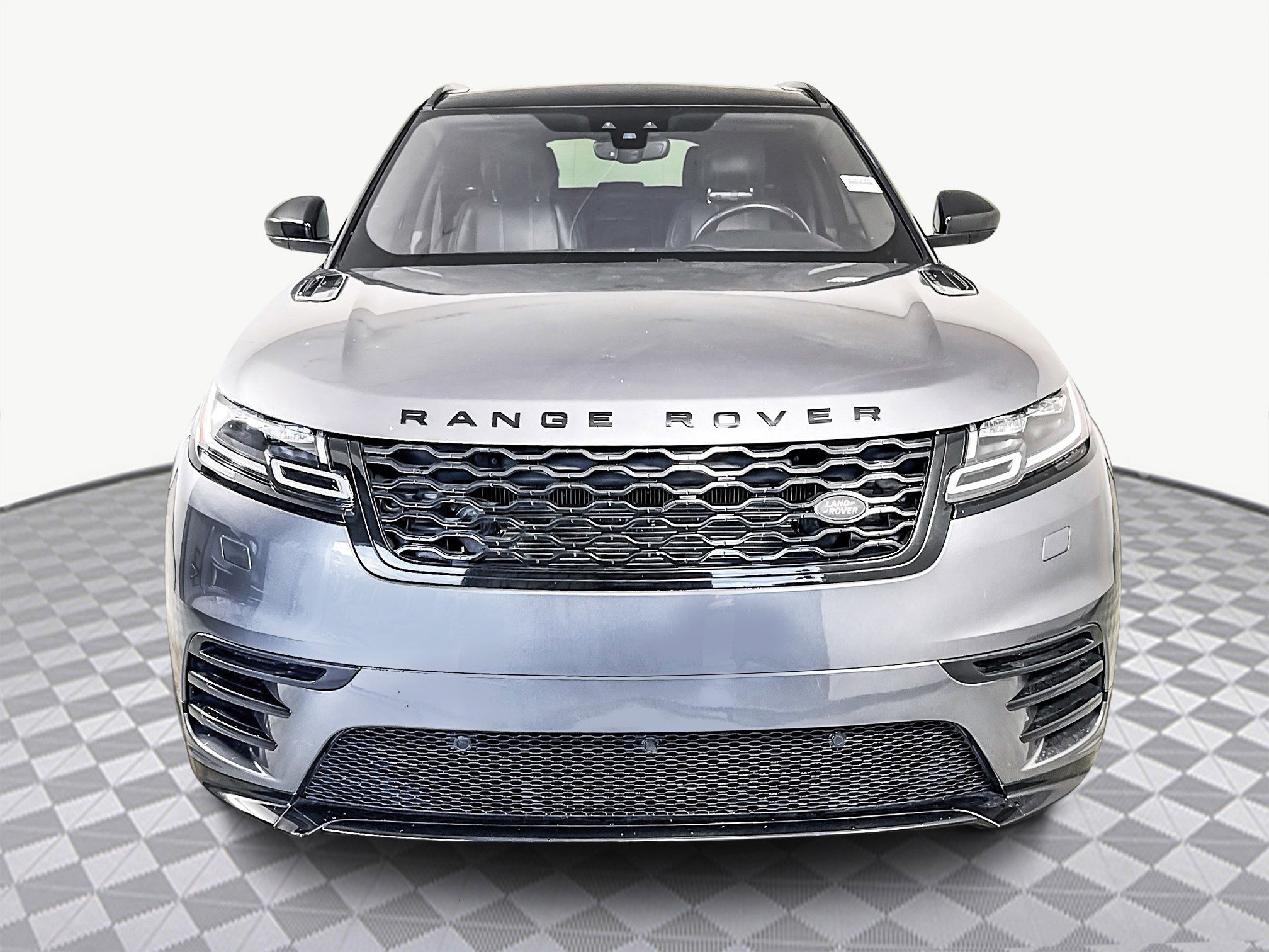 Used 2018 Land Rover Range Rover Velar R-Dynamic SE image 2