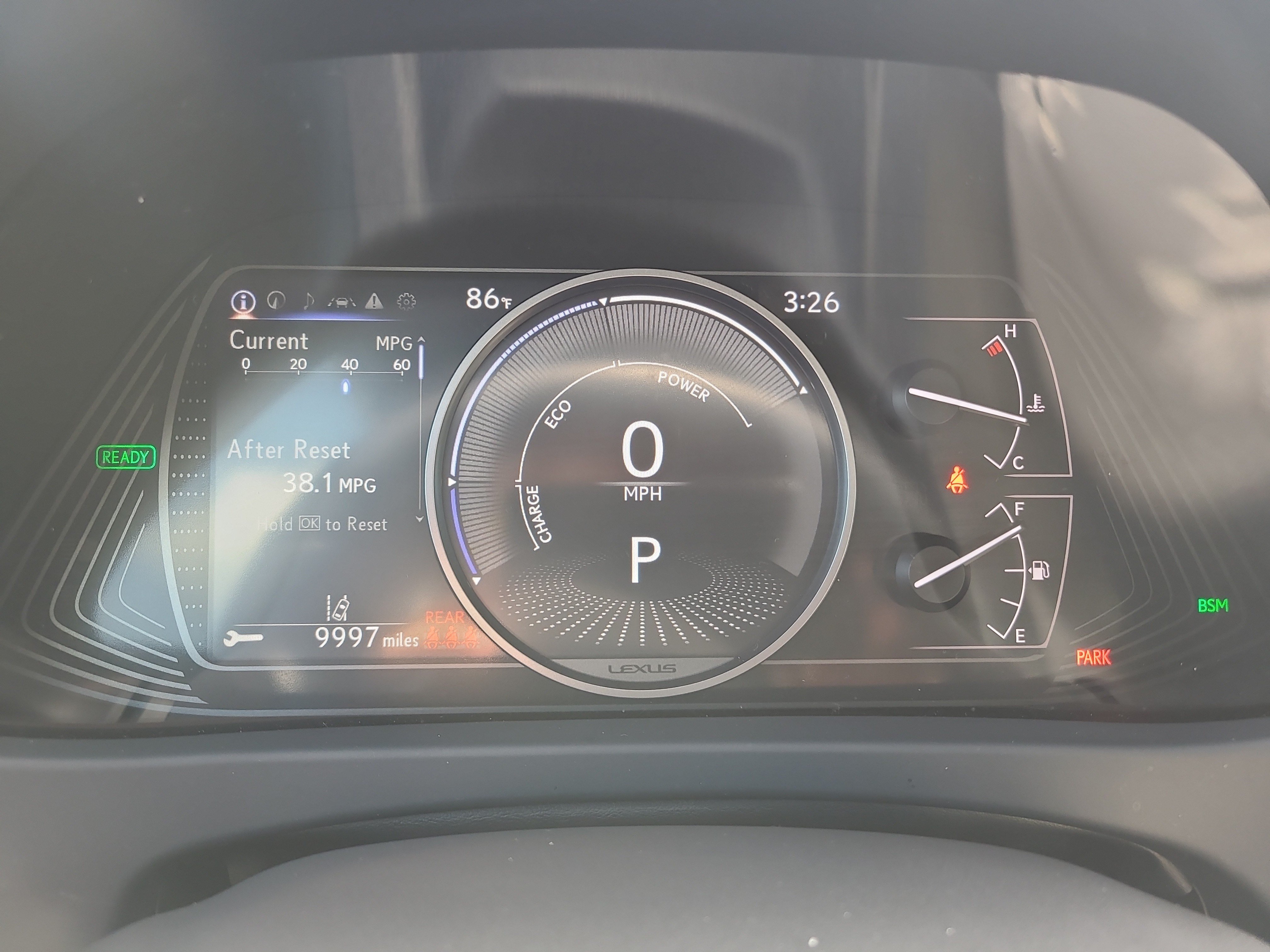 Used 2024 Lexus UX 250h F Sport AWD/4WD image 23