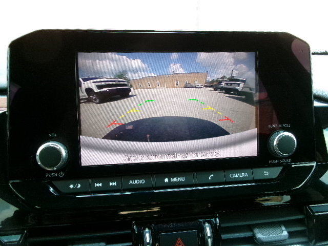 Used 2022 Nissan Pathfinder SV AWD/4WD image 26