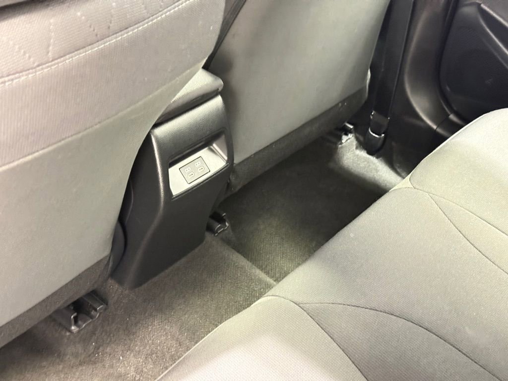 Used 2024 Toyota Corolla LE image 23