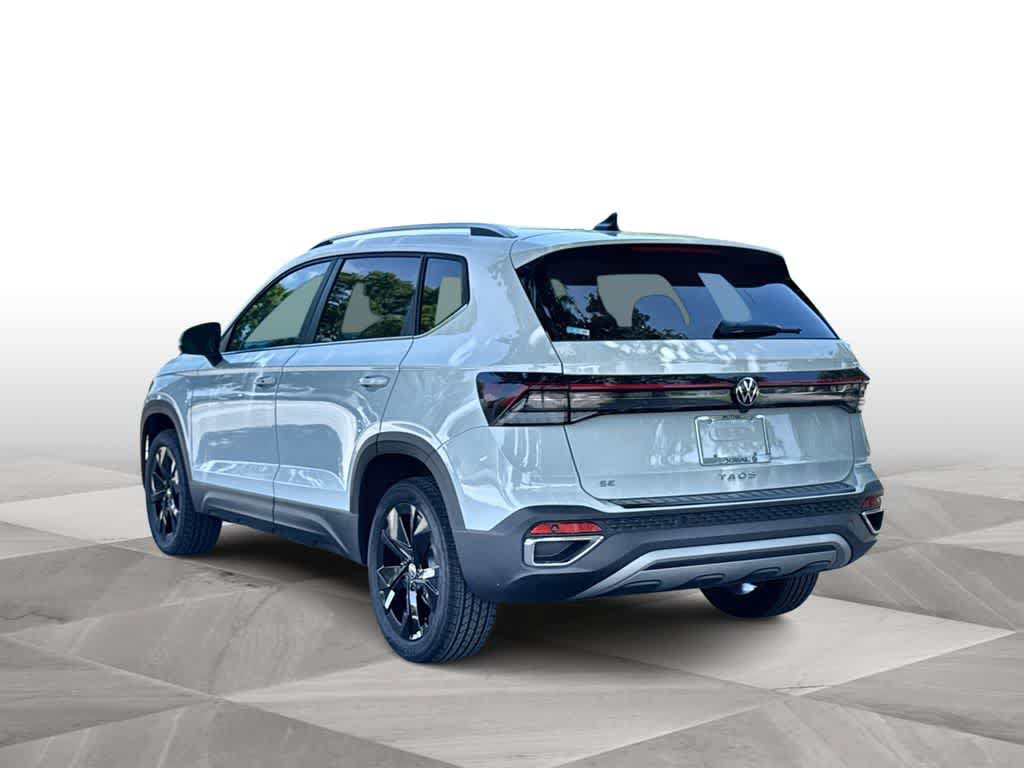 New 2026 Volkswagen Taos SE FWD image 6