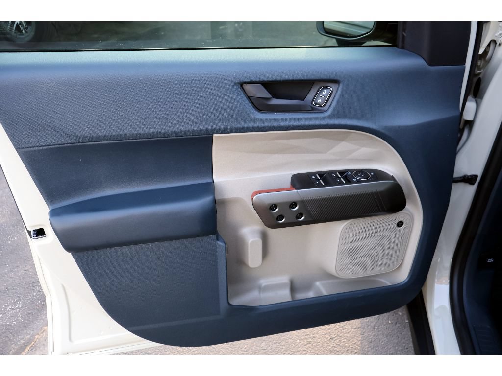 Used 2025 Ford Maverick Lariat AWD/4WD image 23