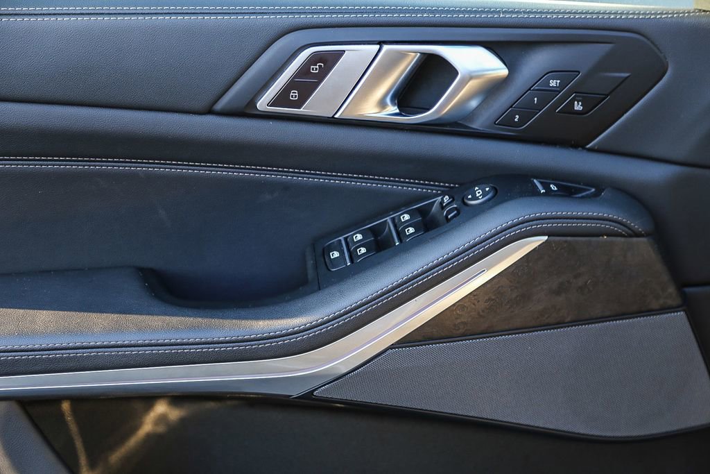 Used 2025 BMW X5 xDrive40i image 19