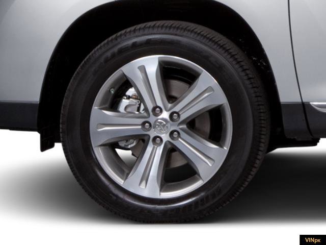 Used 2013 Toyota Highlander FWD image 10