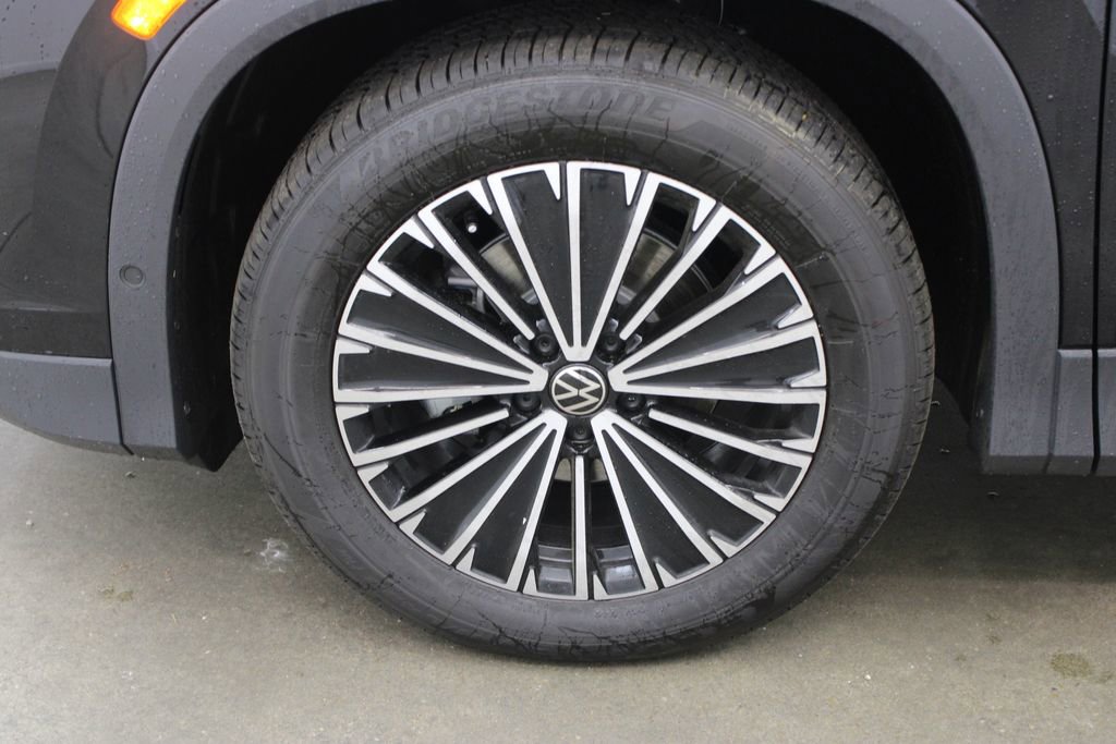 New 2026 Volkswagen Tiguan S FWD image 25