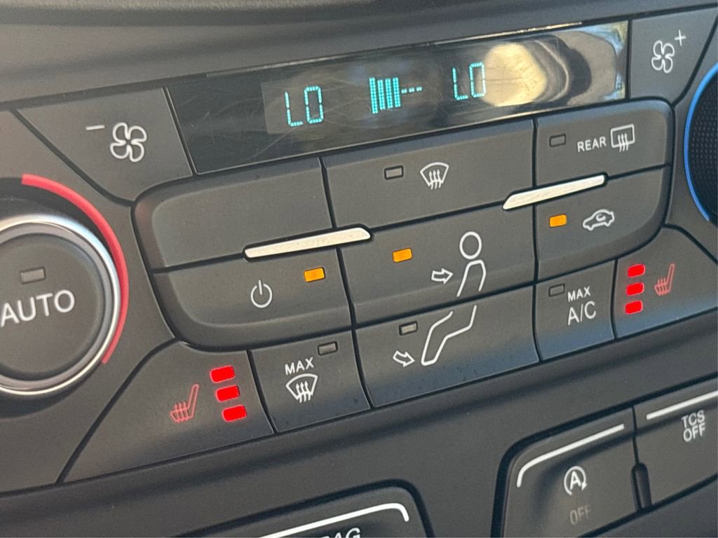 Used 2018 Ford Escape SE w/ SE Sync 3 Package image 31