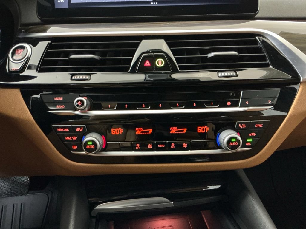 Used 2021 BMW 530i RWD image 12