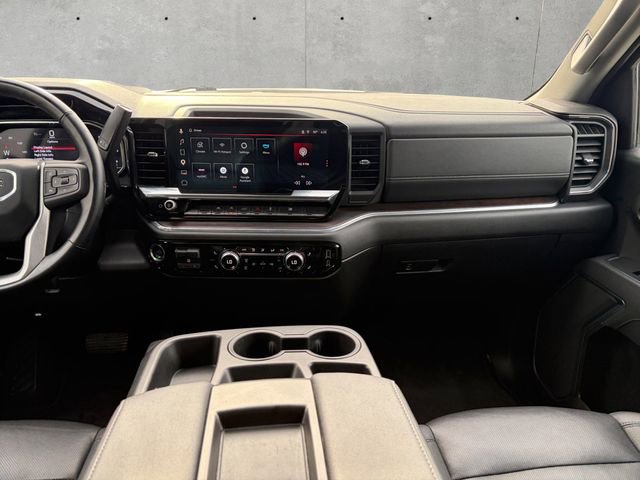 Certified 2025 GMC Sierra 1500 SLT RWD image 3