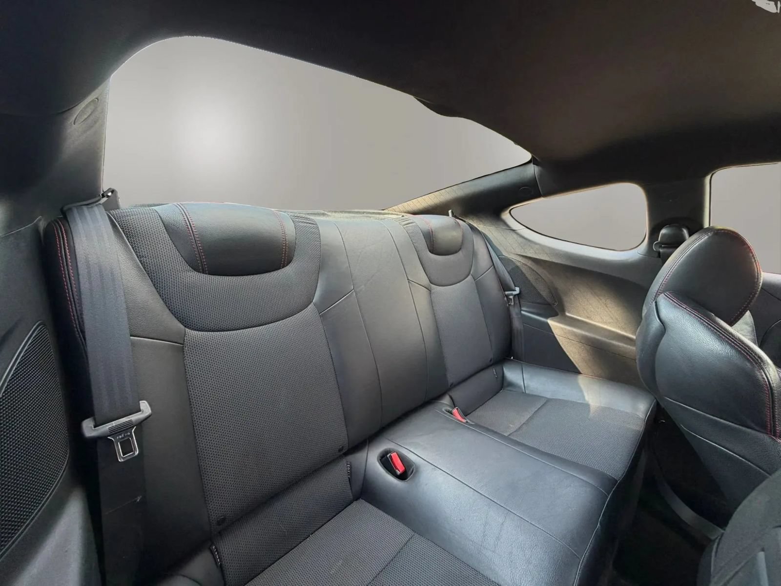 Used 2014 Hyundai Genesis 2.0T RWD image 24