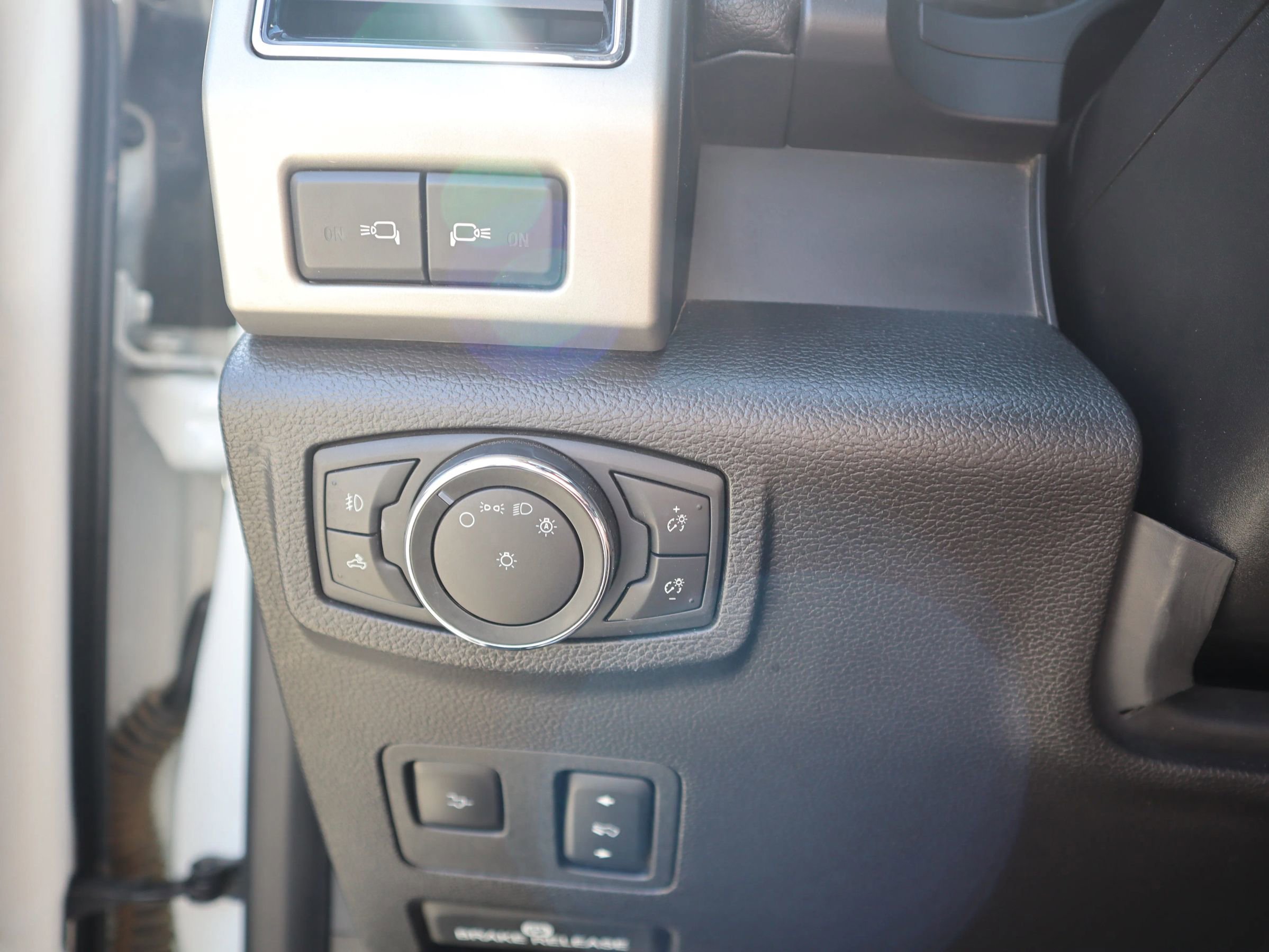 Used 2021 Ford F350 Lariat w/ Lariat Ultimate Package image 23