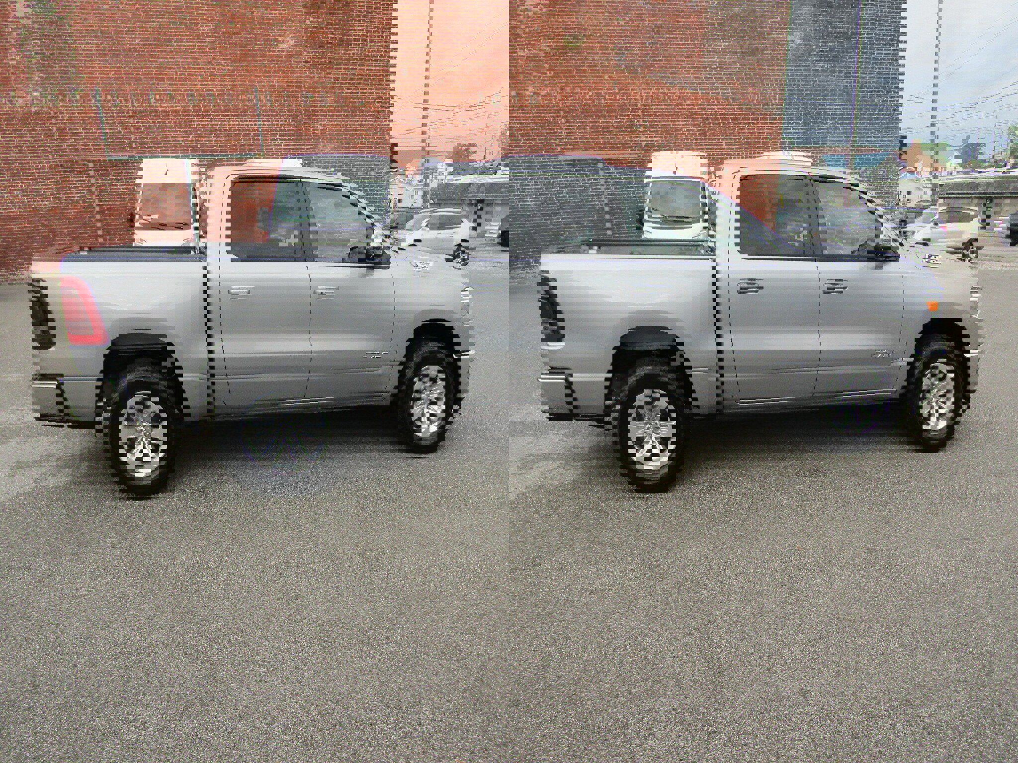 Used 2024 RAM 1500 Laramie image 2