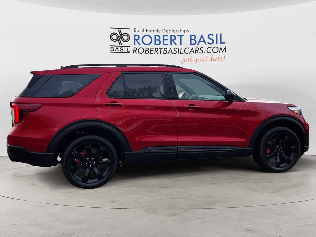 Used 2022 Ford Explorer ST w/ ST Street Pack image 6