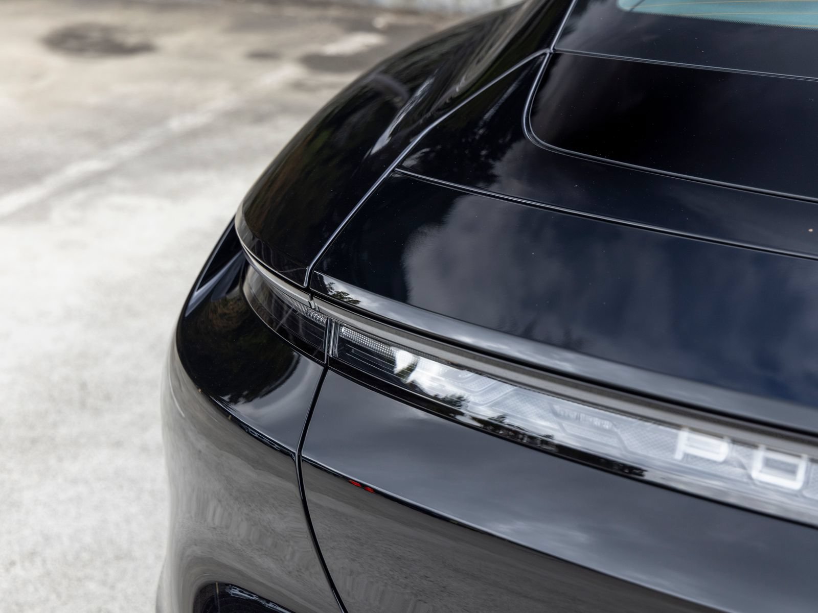 New 2026 Porsche Taycan AWD/4WD image 18