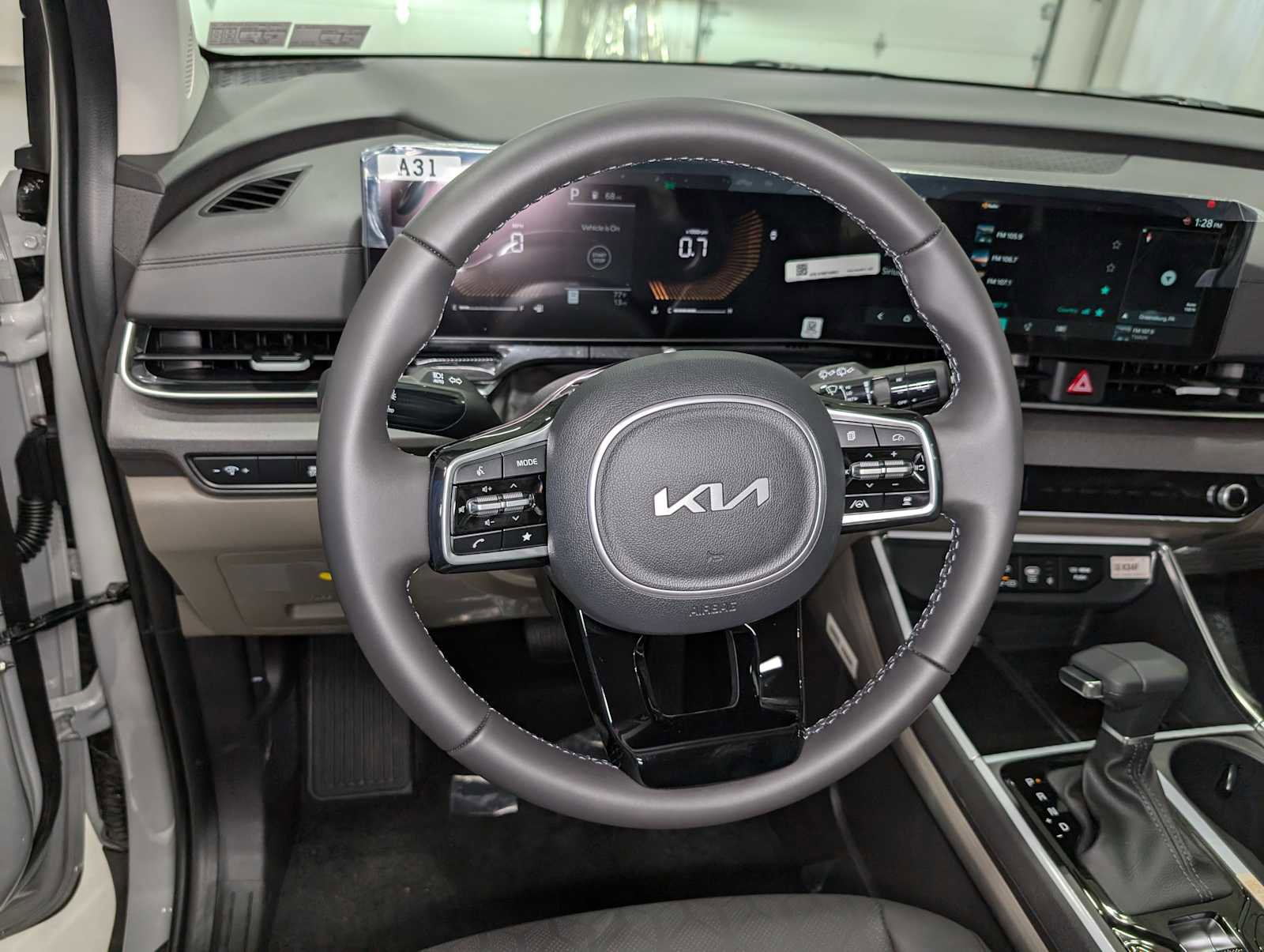 New 2026 Kia Carnival EX image 30