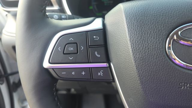 Used 2026 Toyota Highlander Platinum AWD/4WD image 23