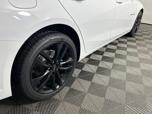 Used 2024 Chevrolet Malibu LT w/ Sport Edition FWD image 5