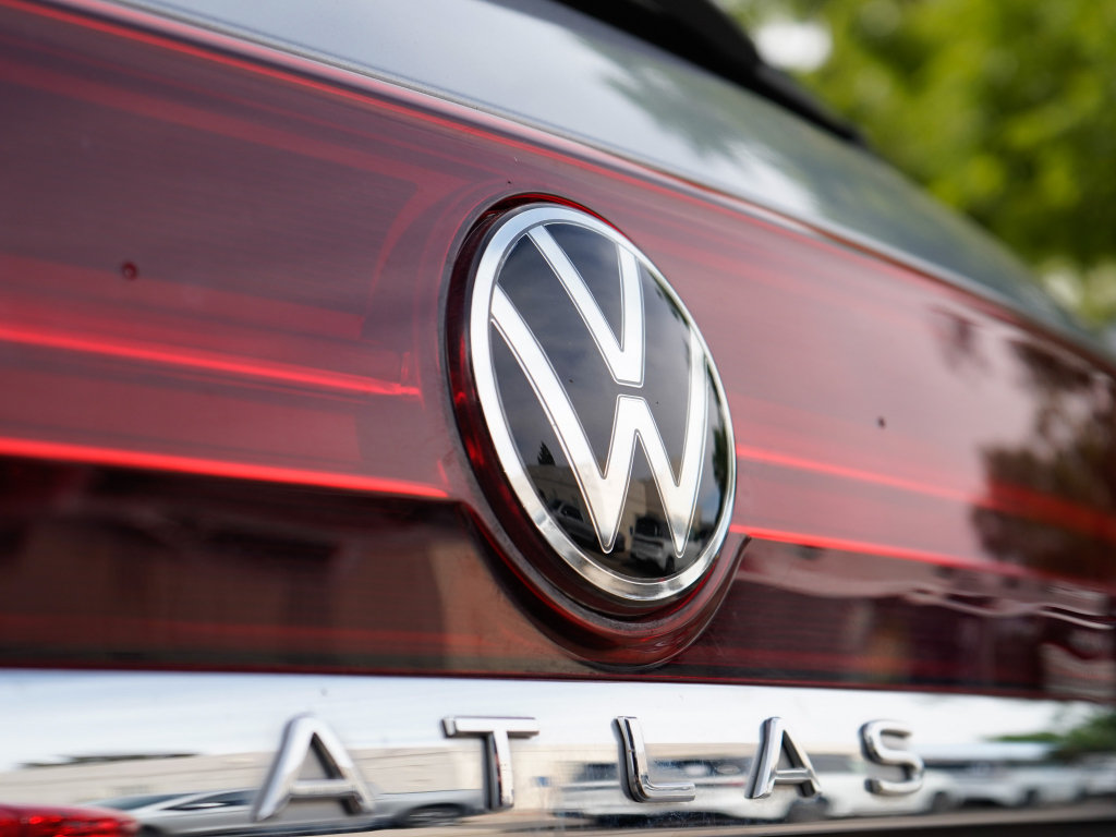 Used 2024 Volkswagen Atlas SE FWD image 18