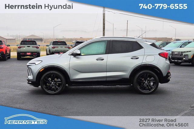 Used 2024 Buick Encore GX Sport Touring w/ Comfort Package image 4