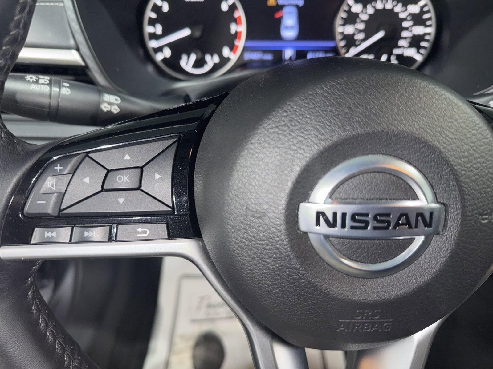 Used 2020 Nissan Altima 2.5 SV image 28