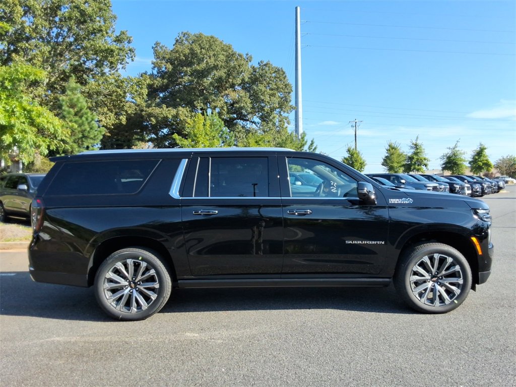 New 2026 Chevrolet Suburban High Country image 4