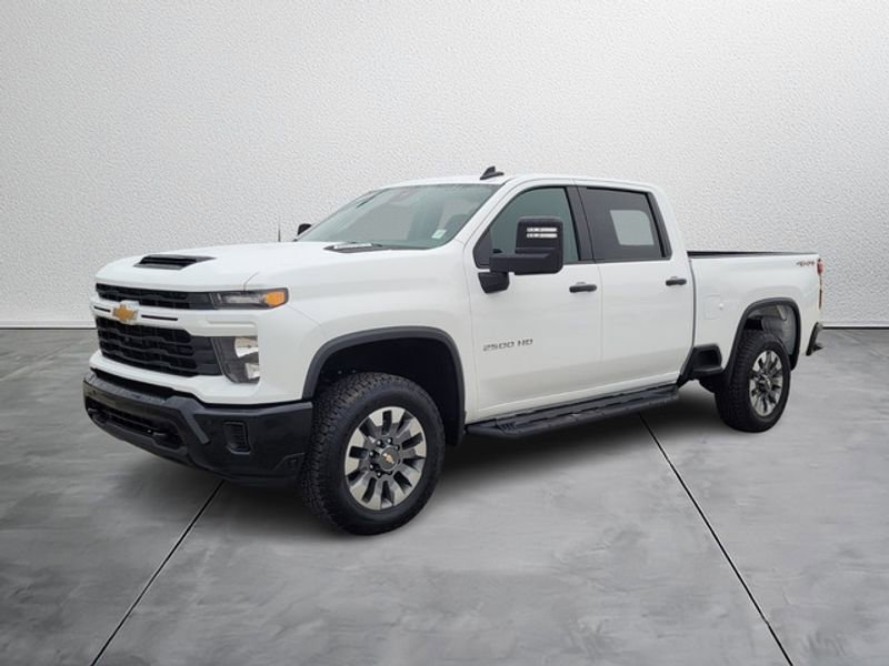 New 2025 Chevrolet Silverado 2500 Custom w/ Custom Value Package