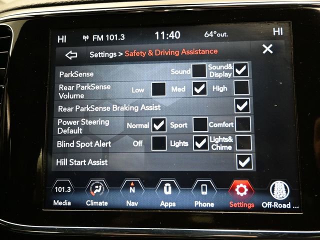 Certified 2022 Jeep Grand Cherokee Laredo E AWD/4WD image 38