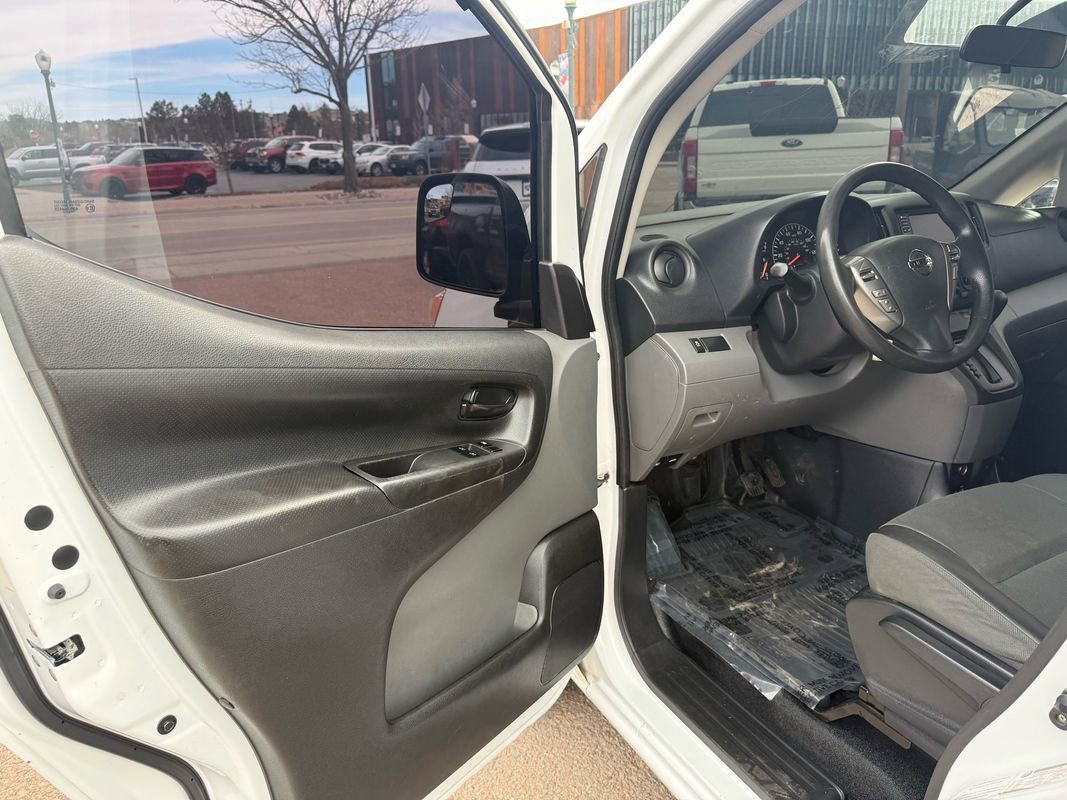 Used 2021 Nissan NV200 S w/ Back Door Glass Package image 13