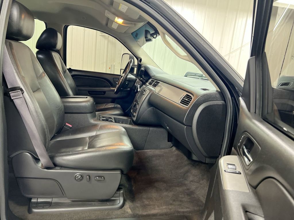 Used 2014 Chevrolet Silverado 3500 LTZ w/ LTZ Plus Package AWD/4WD image 16