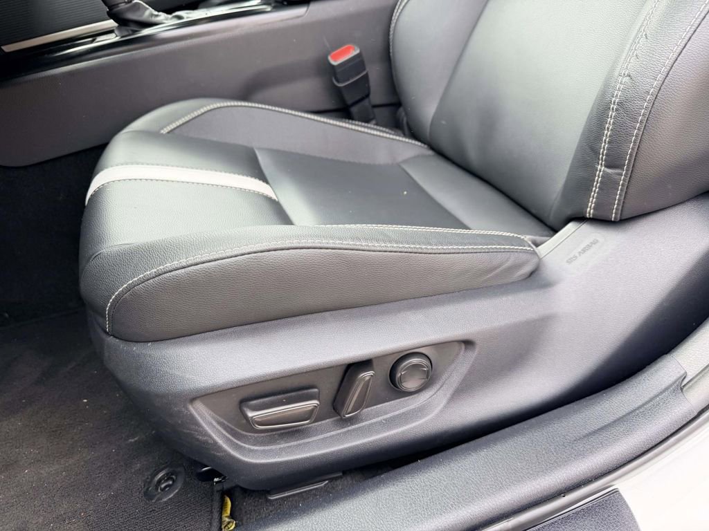 Certified 2025 Toyota Camry SE w/ Convenience Package FWD image 19