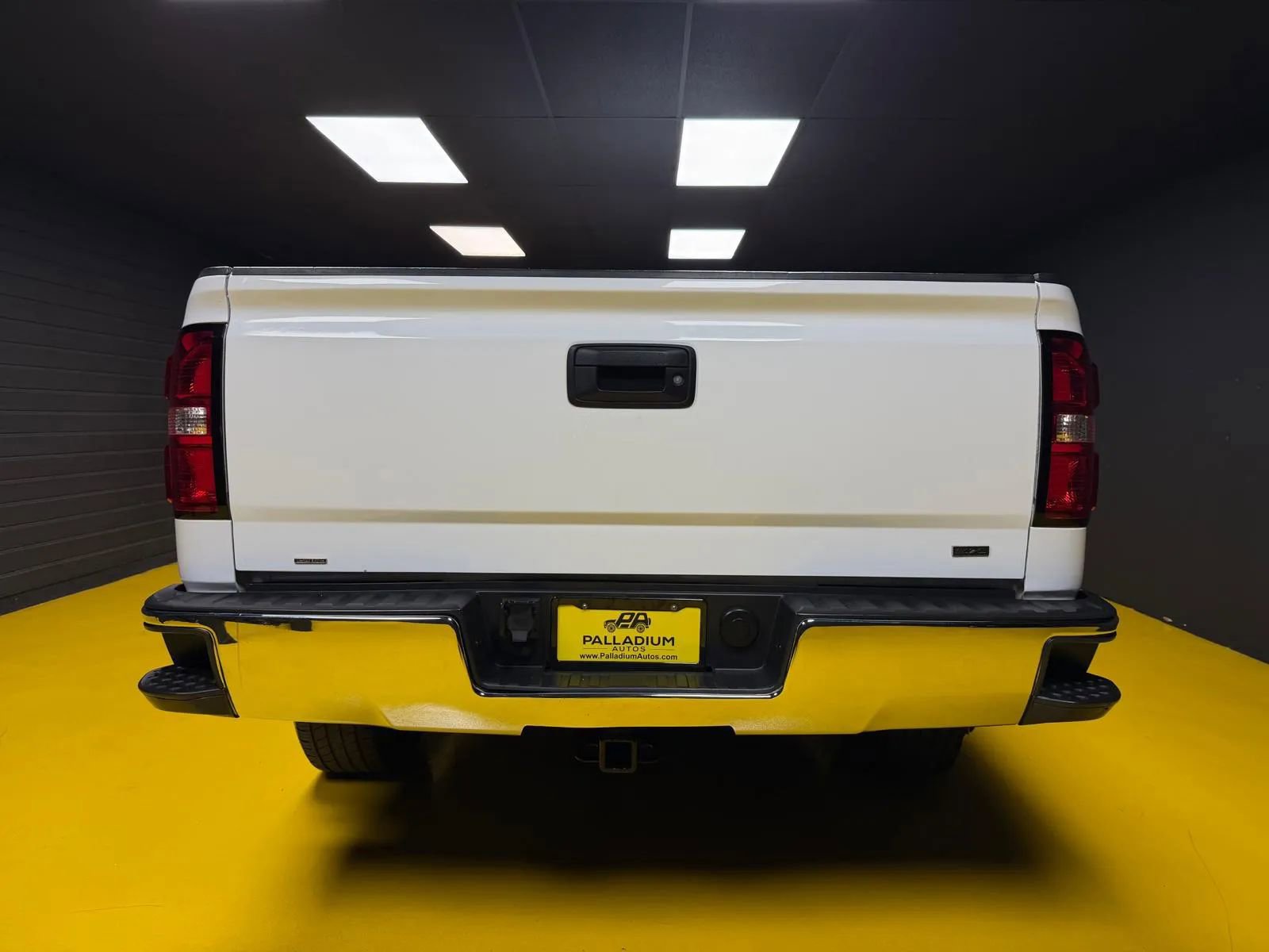 Used 2017 GMC Sierra 1500 2WD Regular Cab image 6