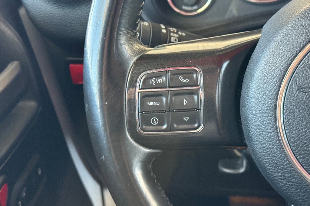 Used 2017 Jeep Wrangler Unlimited Rubicon AWD/4WD image 24