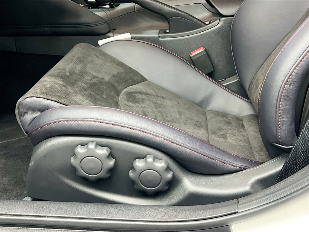 New 2025 Nissan Z NISMO w/ Floor Mat Package image 18