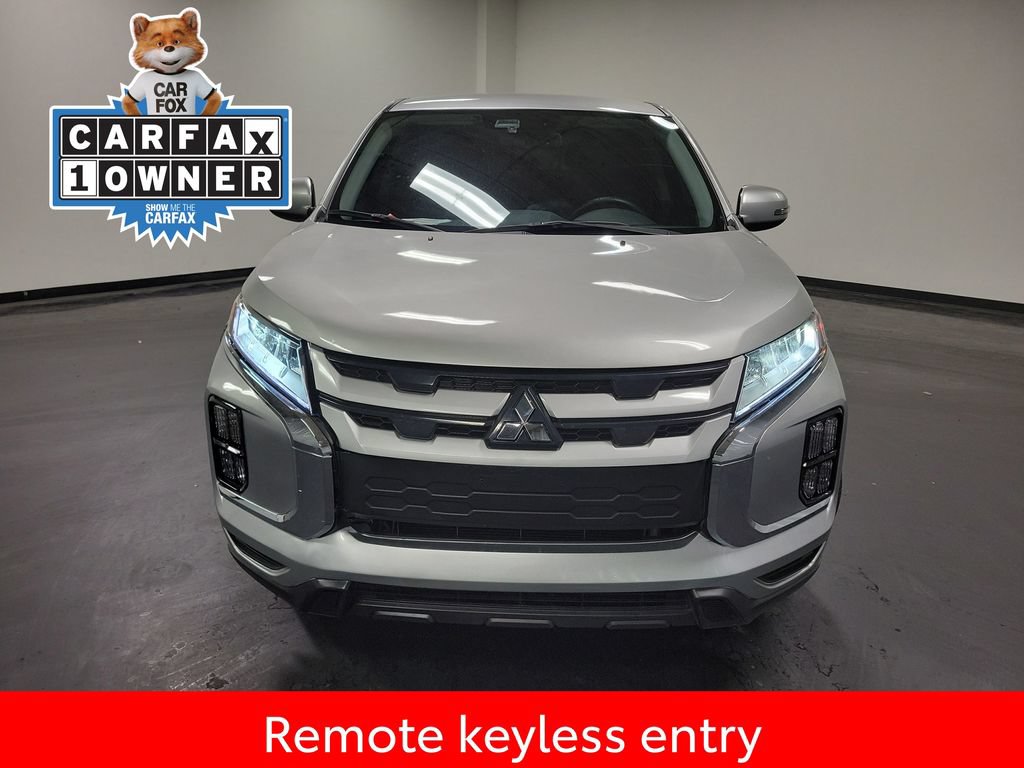 Used 2023 Mitsubishi Outlander Sport SE AWD/4WD image 3