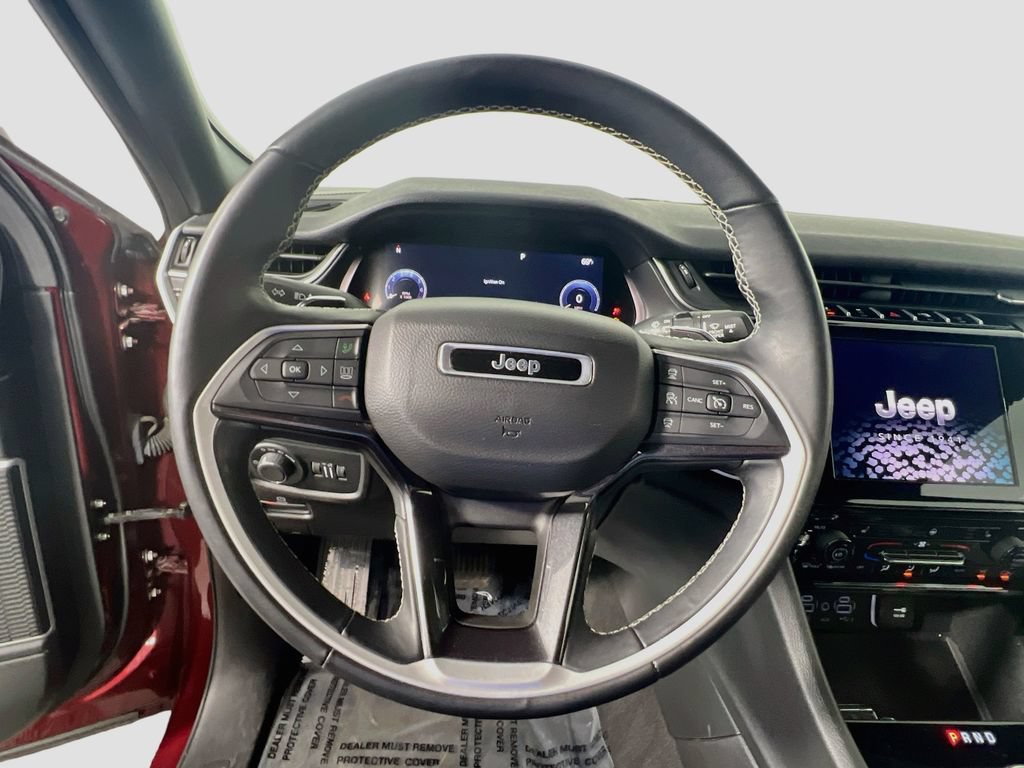 Used 2022 Jeep Grand Cherokee Altitude AWD/4WD image 10