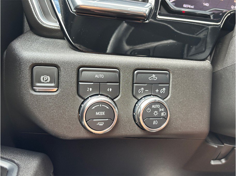 Used 2025 GMC Sierra 1500 Elevation AWD/4WD image 35