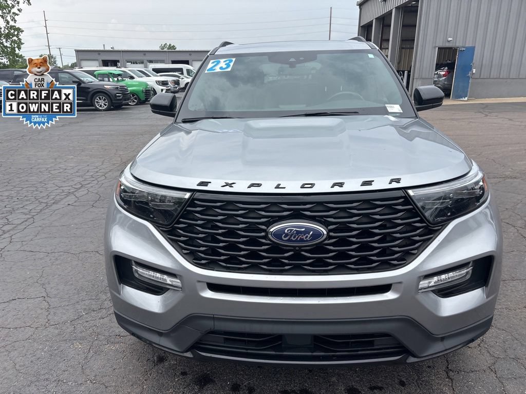 Used 2023 Ford Explorer ST-Line AWD/4WD image 8