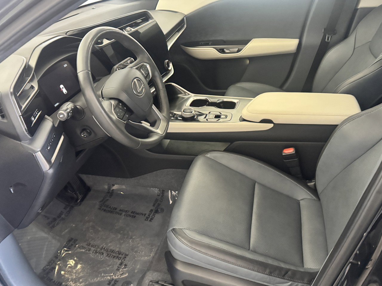 Used 2023 Lexus RZ 450e Premium w/ Technology Package AWD/4WD image 14