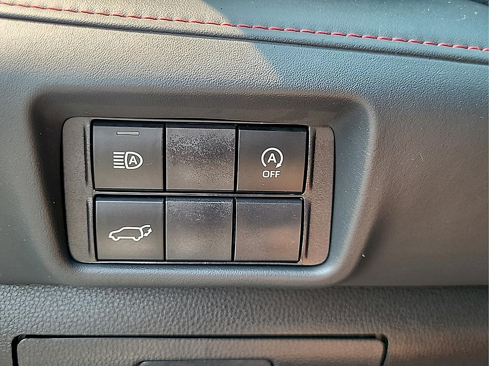 Used 2025 Toyota Highlander XSE AWD/4WD image 23