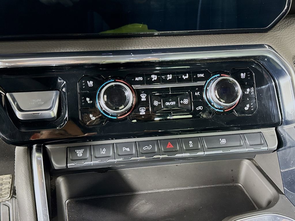 Used 2025 GMC Sierra 3500 Denali w/ Denali Reserve Package image 23