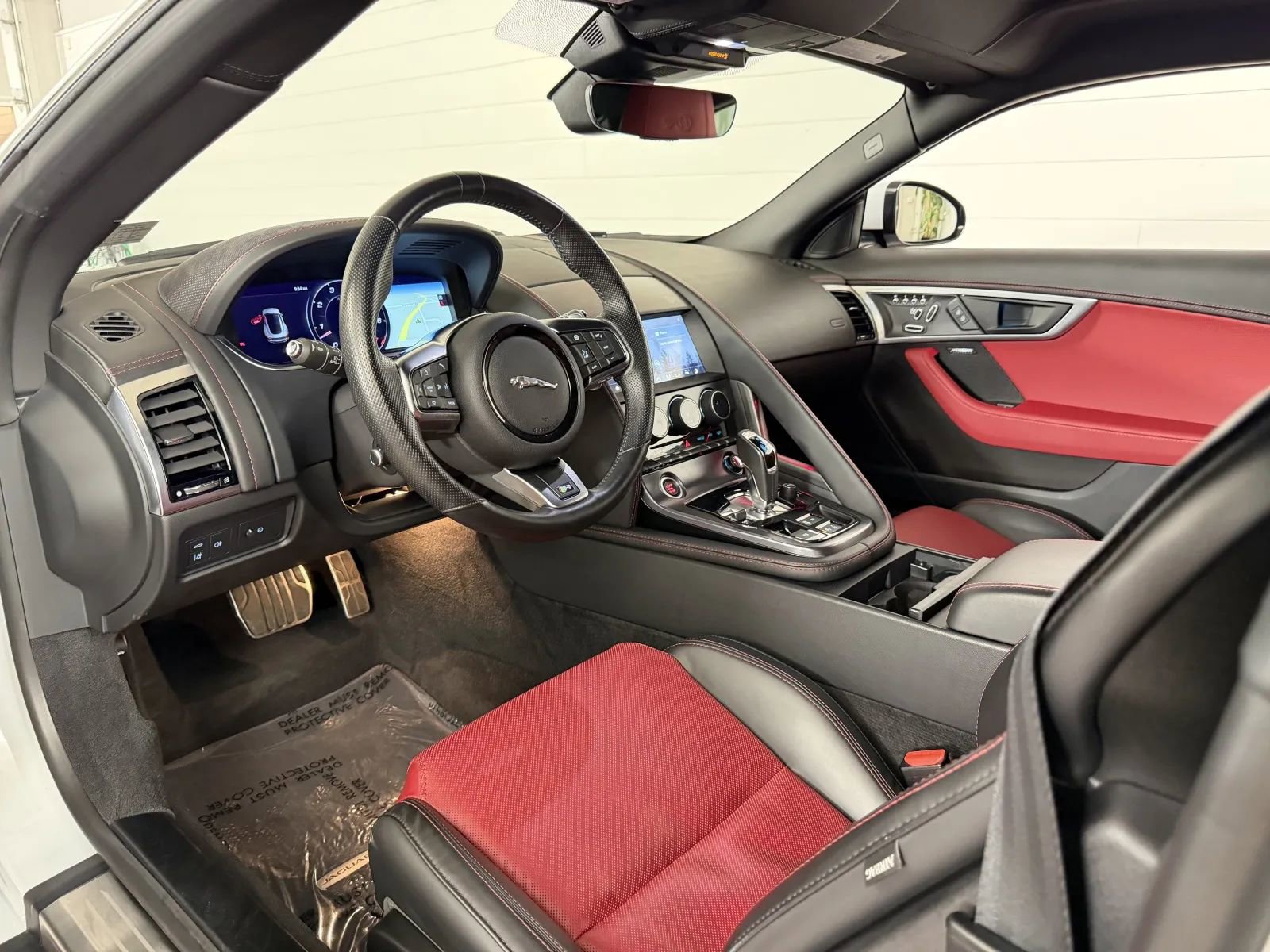 Used 2021 Jaguar F-TYPE R AWD/4WD image 11
