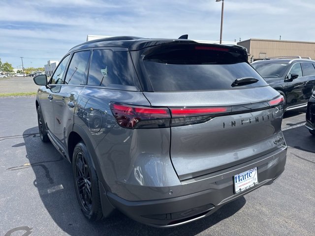 New 2026 INFINITI QX60 Luxe w/ Dark Cargo Package image 4
