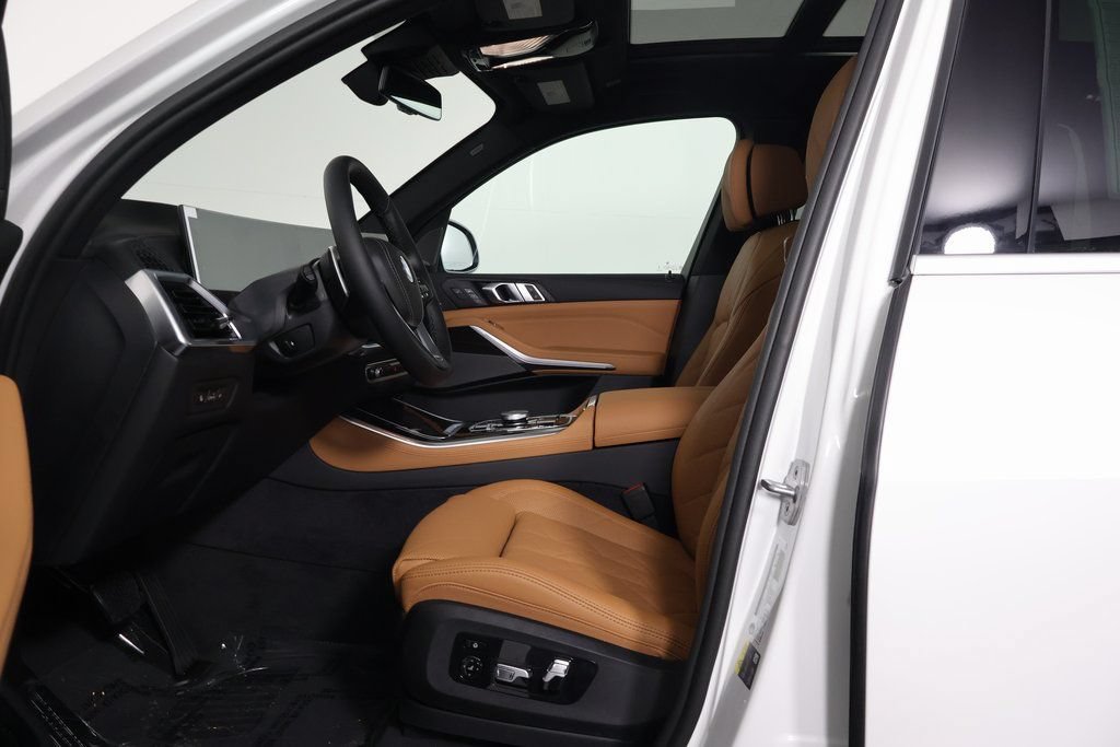 New 2026 BMW X5 xDrive50e AWD/4WD image 5
